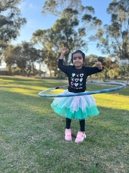 Most hula-hoops in 60 seconds - Kids