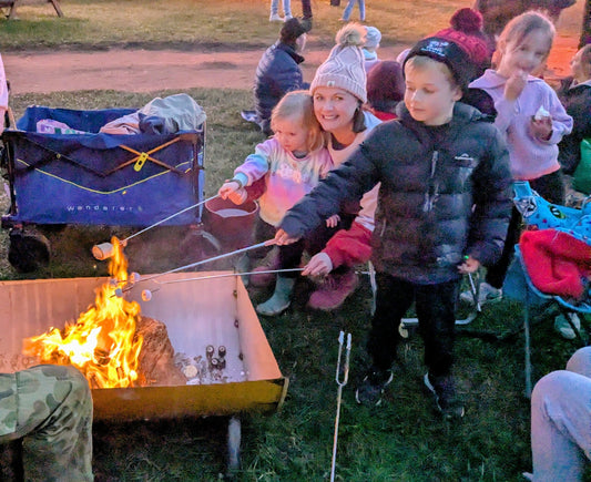 The most people roasting marshmallows simultaneously