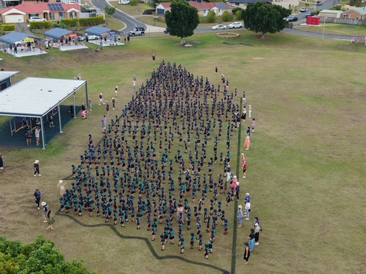Nutbush dance inside Tennessee State map in school uniform